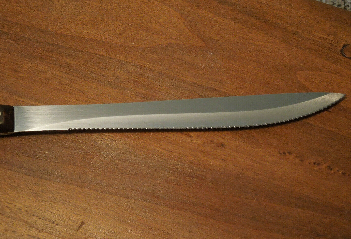 CUTCO 1023 Meat Serrated Carving Knife 9