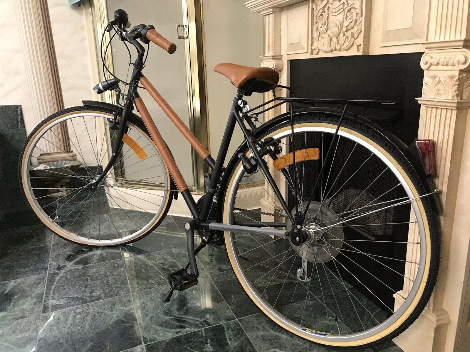 HERMES LEATHER BICYCLE BARENIA - Fresh Stock Dated February 2026