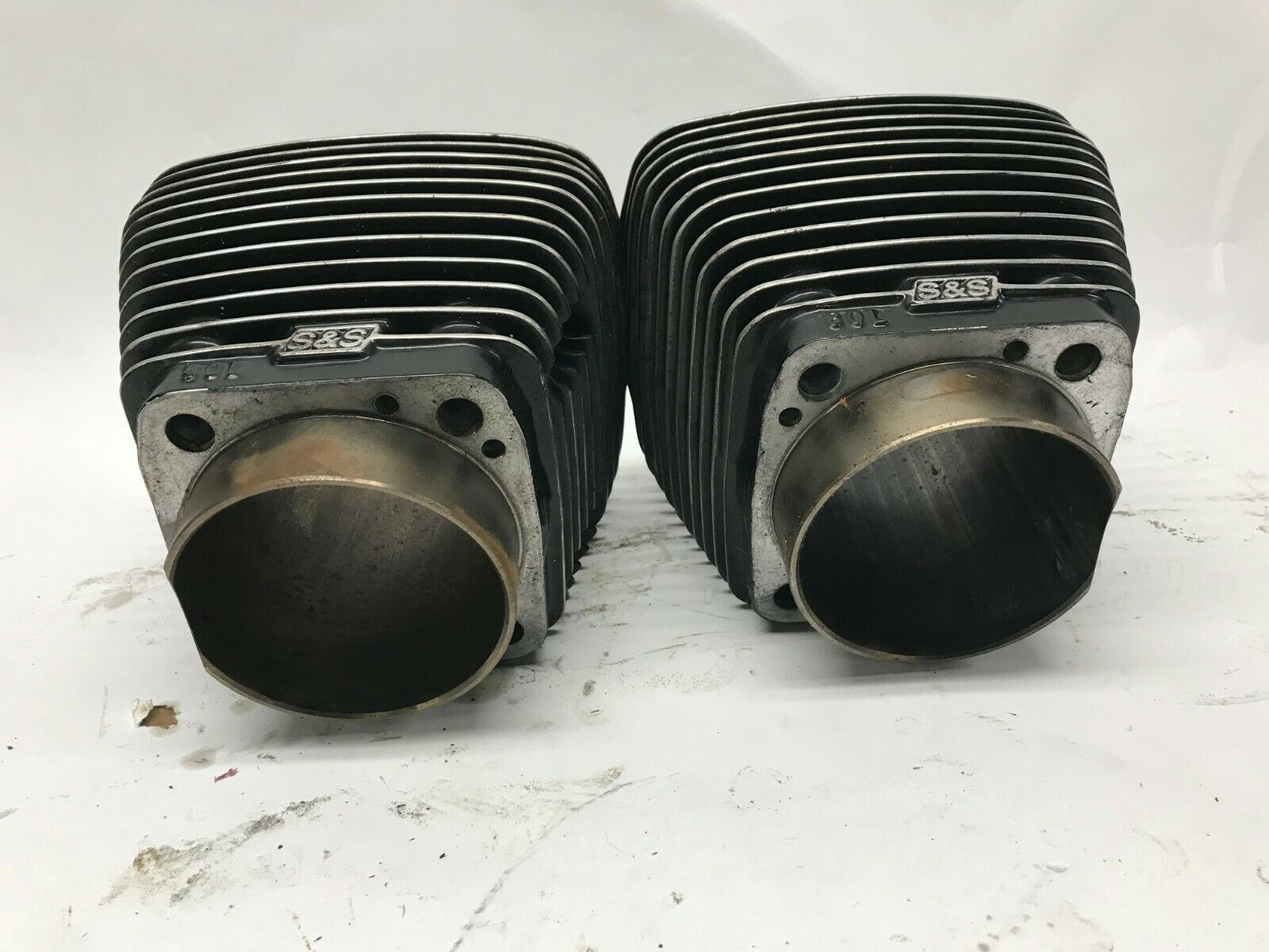 S&S Harley Big Twin Cylinders Jugs Black Big Bore Evolution HD Chopper 80L - Fresh Stock Dated February 2026