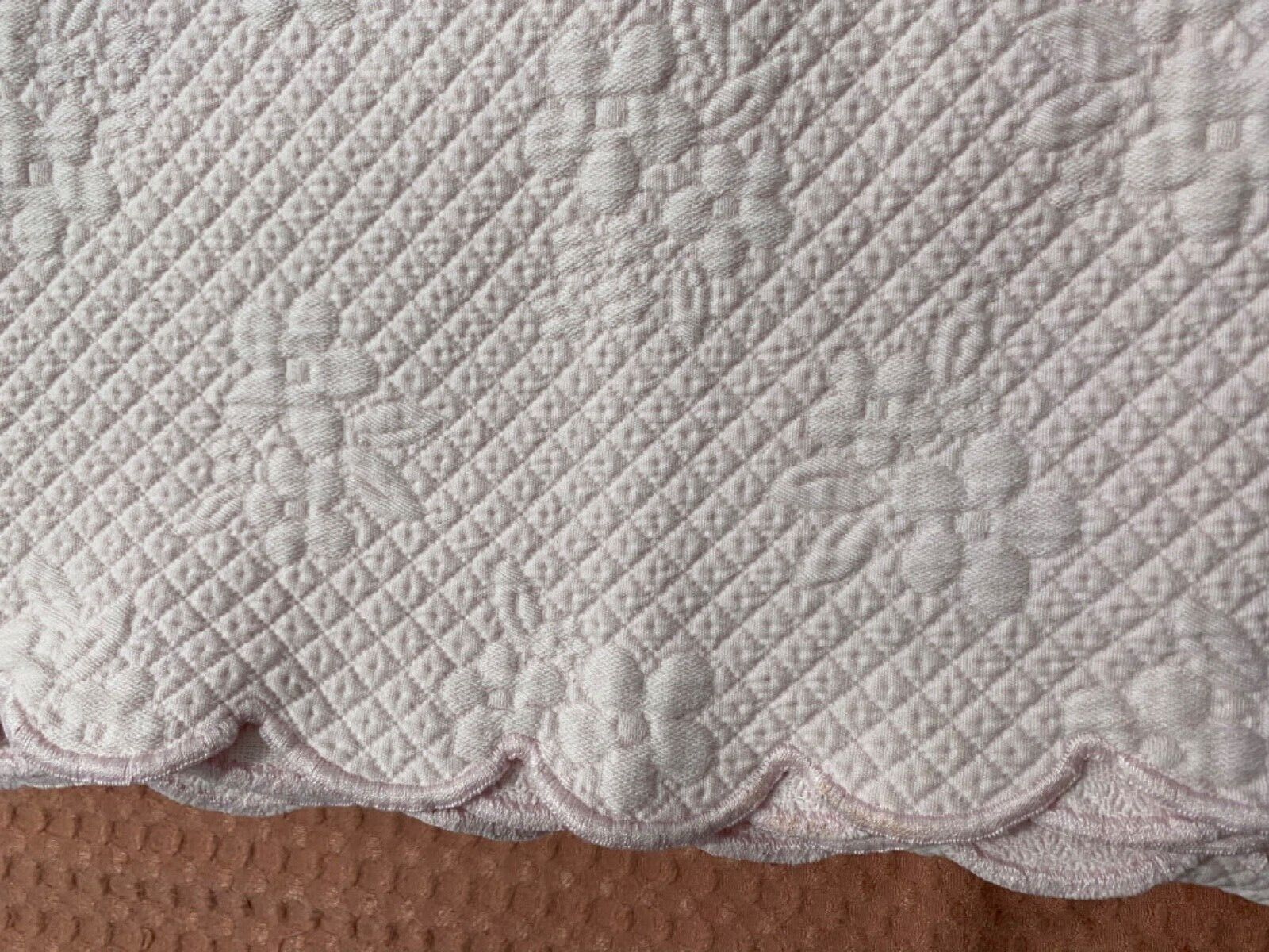Pottery Barn Kids Coverlet Quilt Light Pink Matelassé Floral Scalloped Edge TWIN - Fresh Stock Dated February 2026