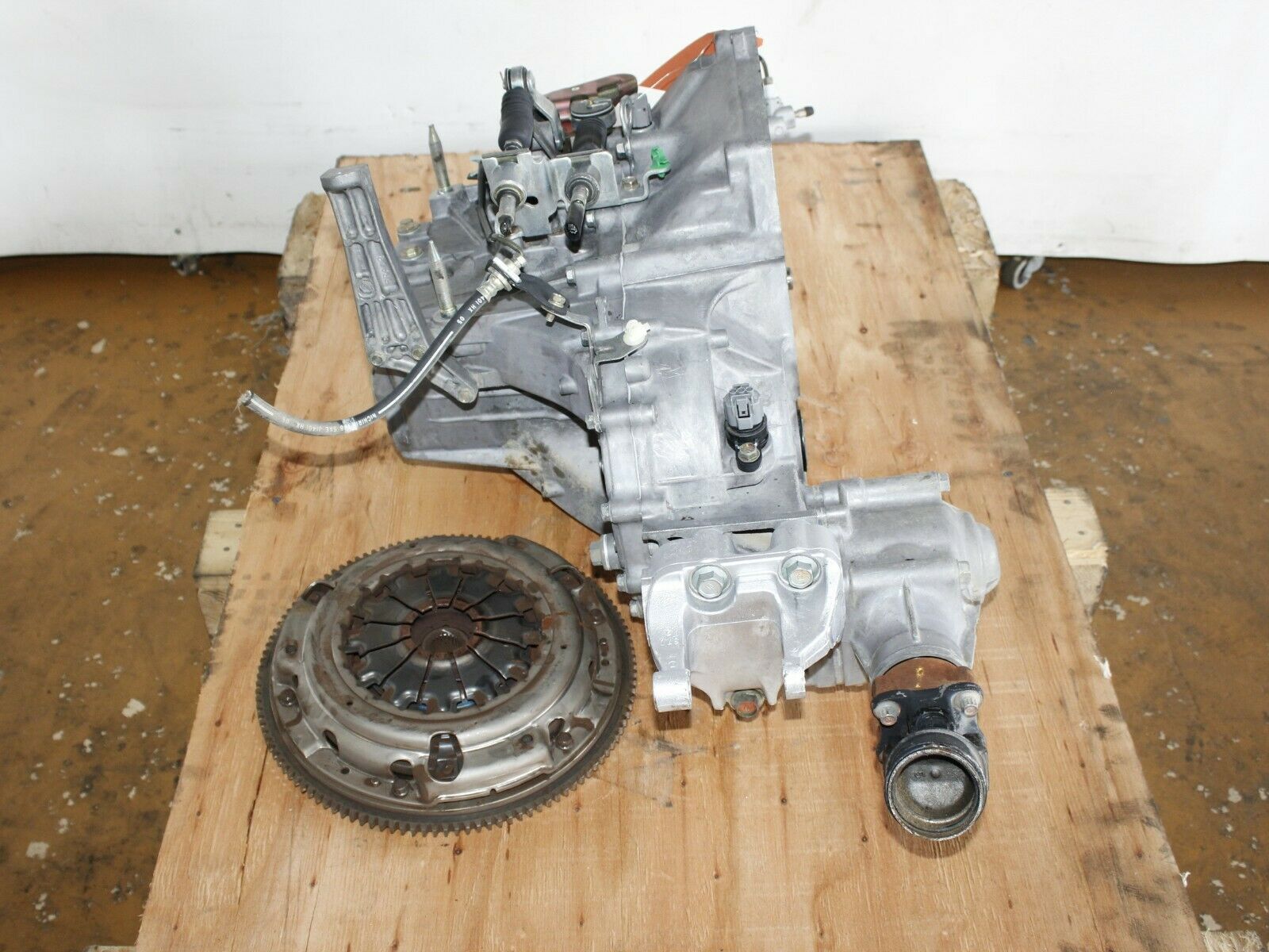 2002-2006 Honda CRV Manual Transmission 5 Speed 4x4 4WD Gearbox K24A 2.4L JDM - Fresh Stock Dated December 2025