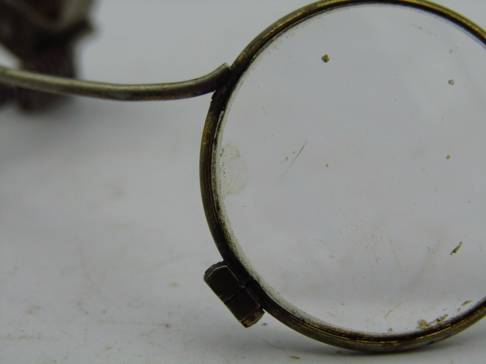 VINTAGE BAUSCH & LOMB CLIP ON LOUPE TOOL AS IS (small chip, clip needs work) w1 - Fresh Stock Dated February 2026