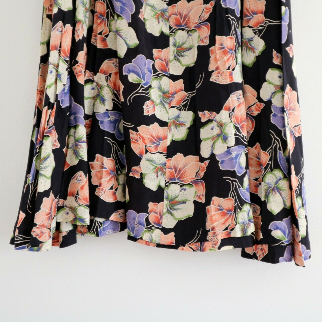 Vintage 80's Floral Skirt Women's TOMBOY Classic A-Line Pleated Size SMALL - Fresh Stock Dated February 2026