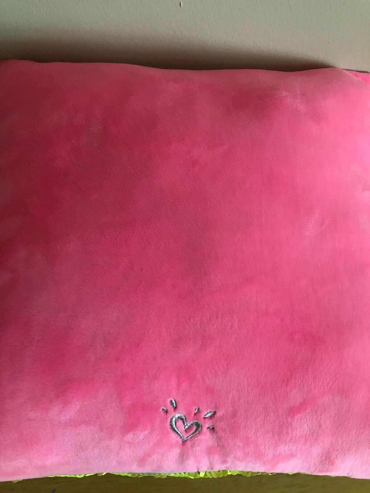 JUSTICE SEQUIN FLIP PILLOW SMILE FACE EMOJI SILVER YELLOW HEART EYES - Fresh Stock Dated December 2025