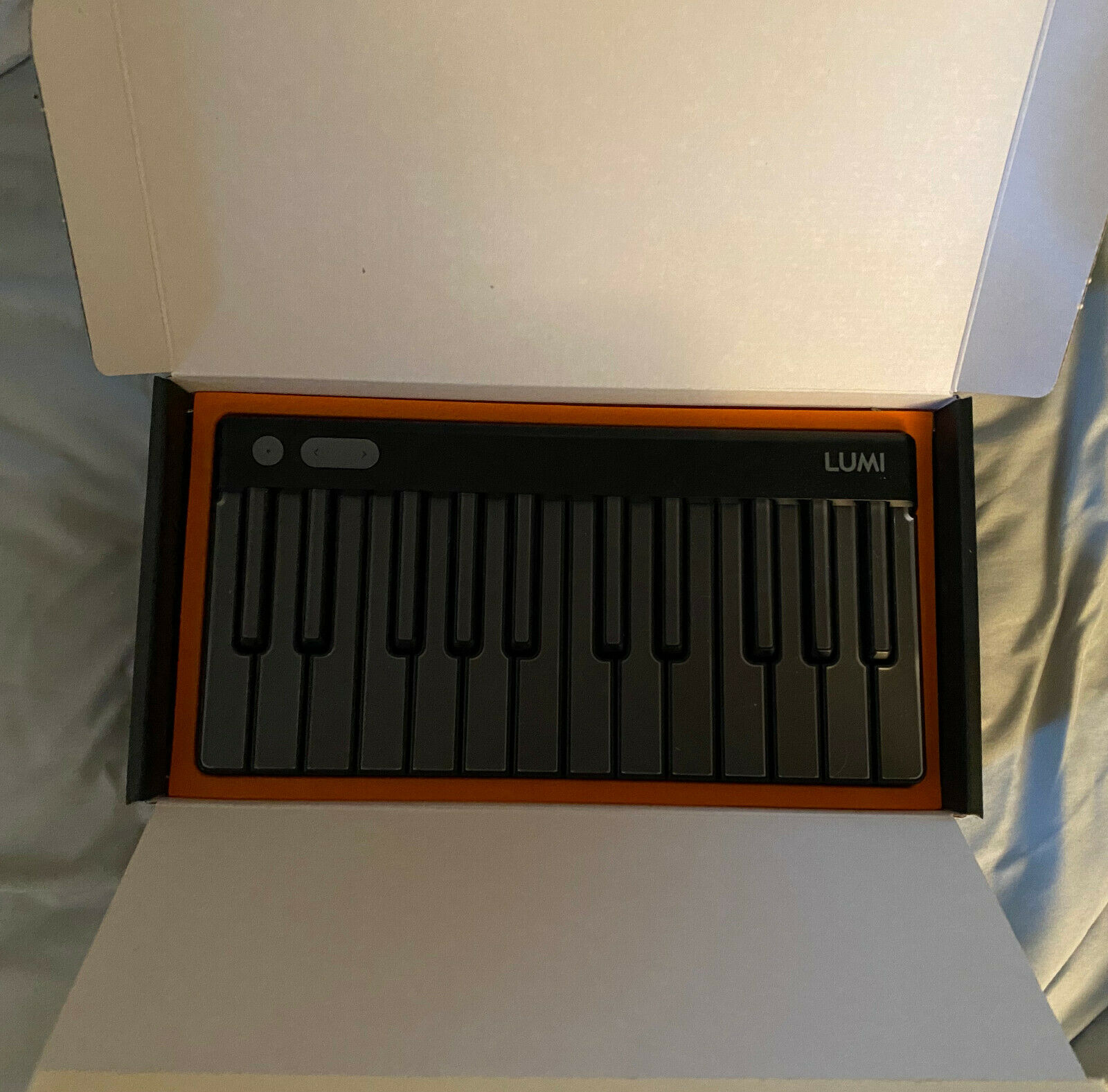 ROLI BLACK Lumi Keys Studio Edition 4D MIDI Bluetooth Keyboard w/ ROLI Snapcase - Fresh Stock Dated February 2026