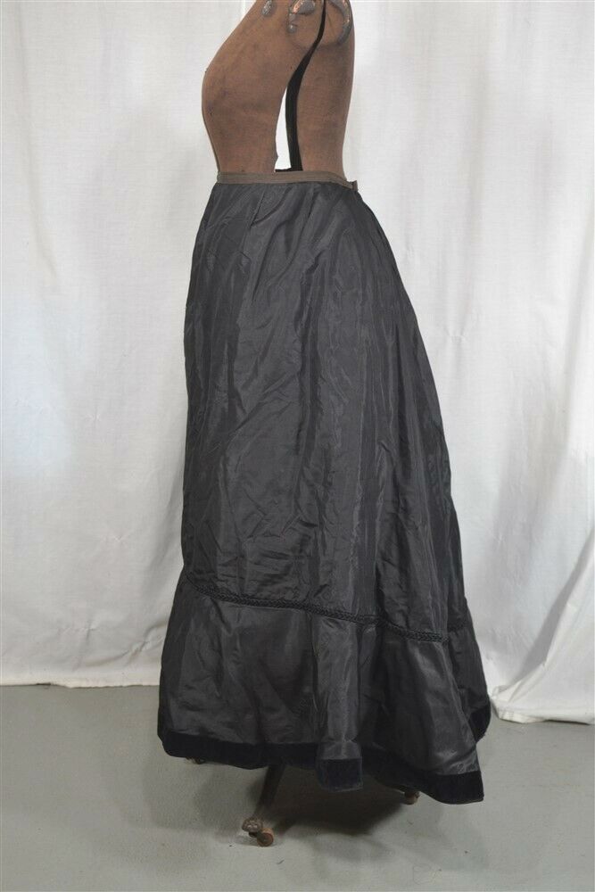skirt black silk velvet large 32 waist train quality19th 1880 original - Fresh Stock Dated March 2026
