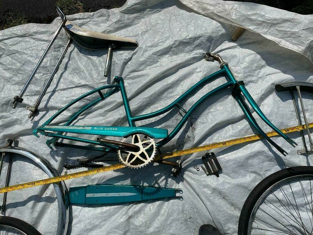 RARE BLUE GRASS Belnap Sting-Ray, Banana Seat Bike, Reduced - Fresh Stock Dated February 2026