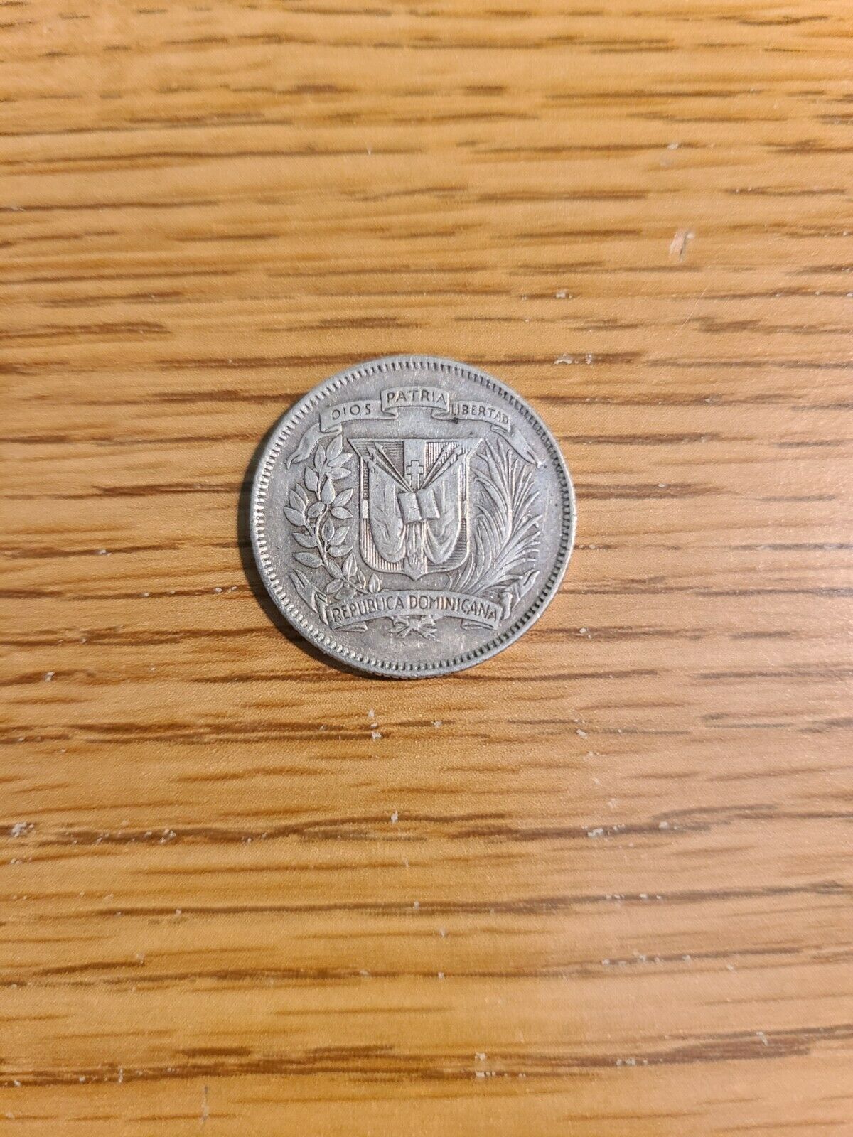 1961 DOMINICAN REPUBLIC Silver 25 Centavos and 4 Mexican Coins - Fresh Stock Dated February 2026