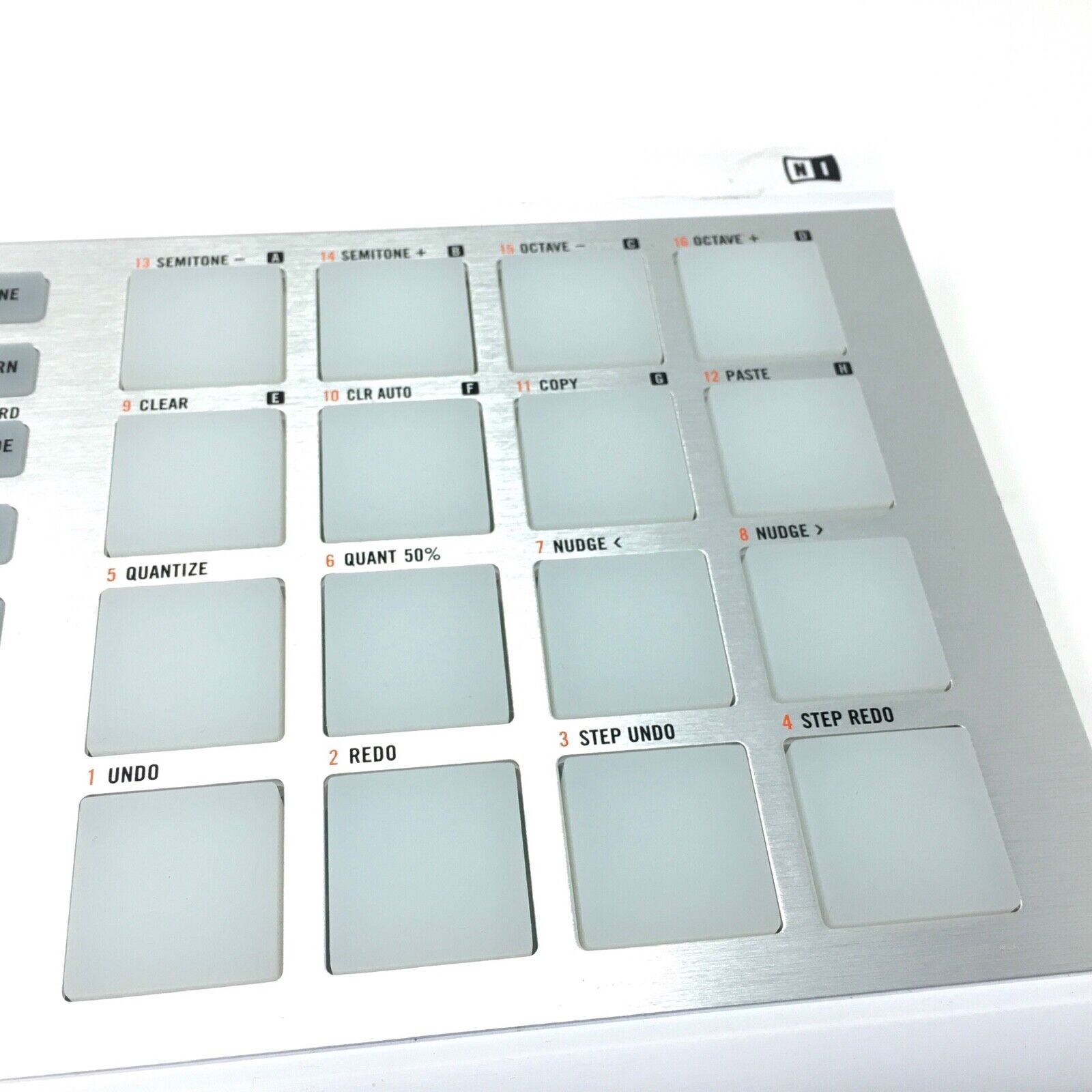 Native Instruments - MASCHINE MIKRO MK2 Controller Only (White) - READ - Fresh Stock Dated February 2026