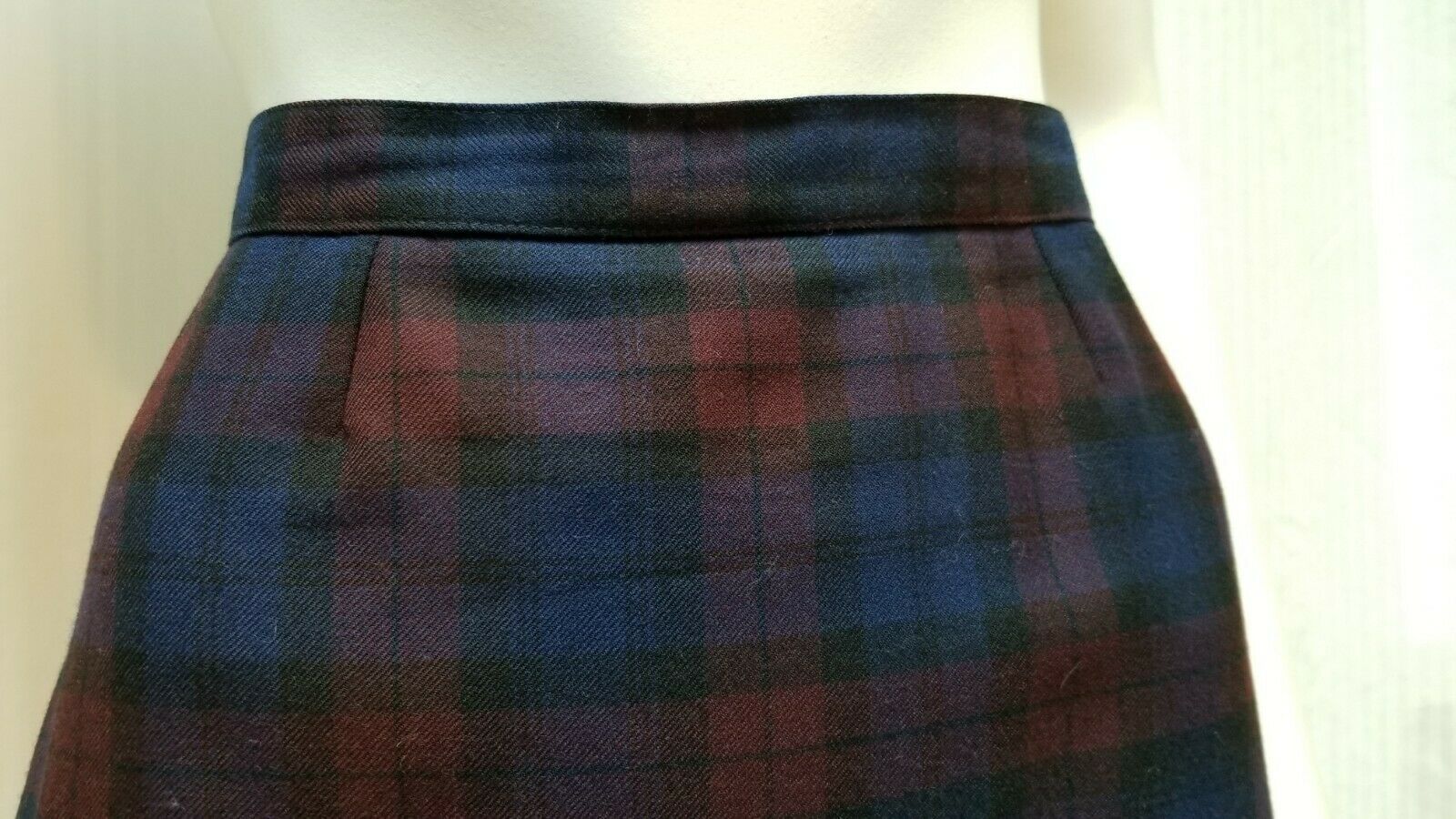 Vintage A.S. Cooper Plaid Wool Pencil SKIRT - Waist 27 inches - EUC - Fresh Stock Dated February 2026