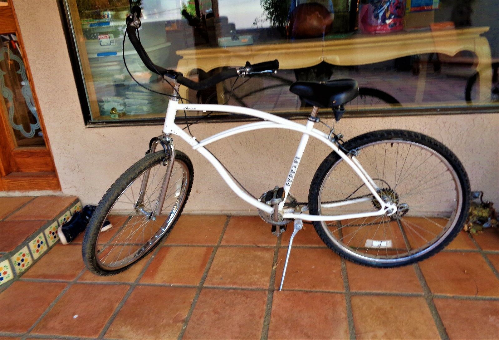 Ferrari Mariner  beach bike White  cruiser L@@K - Fresh Stock Dated February 2026