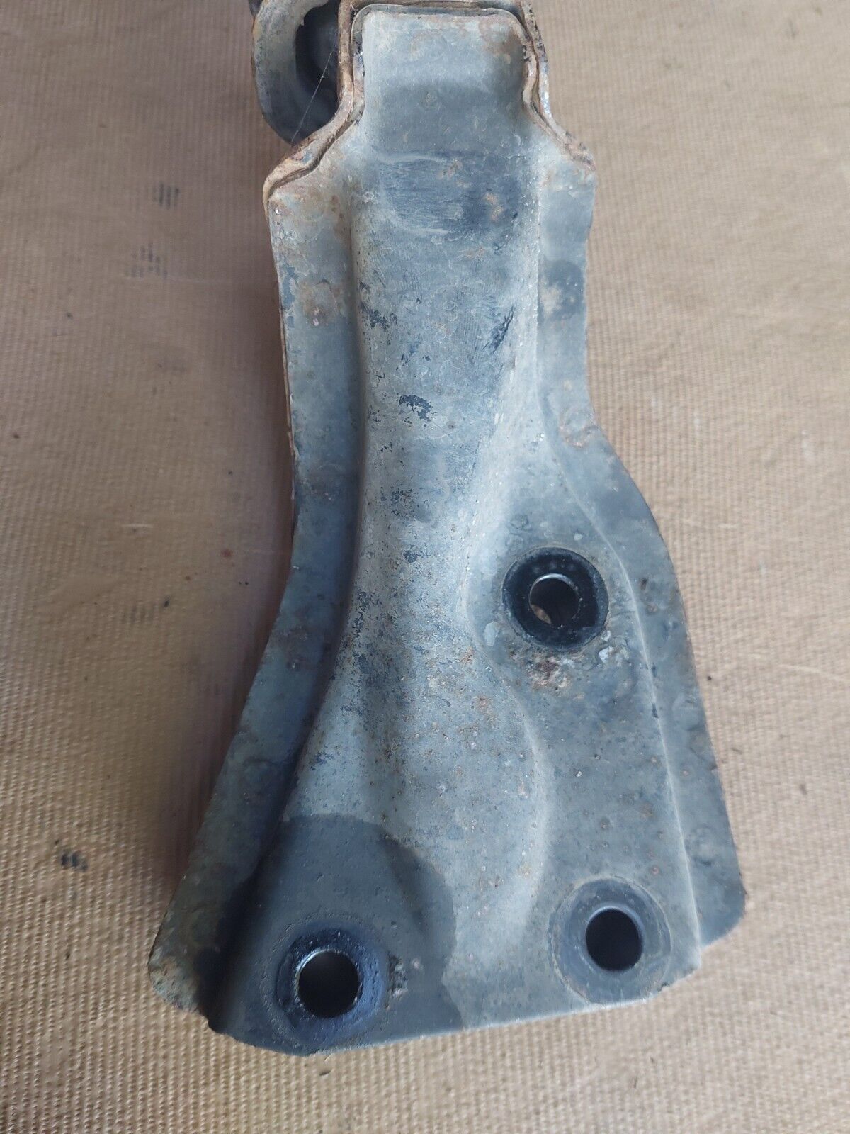 92-00 CIVIC Del Sol Manual Trans TORQUE MOUNT BRACKET 5 Speed OEM D16 Z6 Y8 Y7 - Fresh Stock Dated February 2026