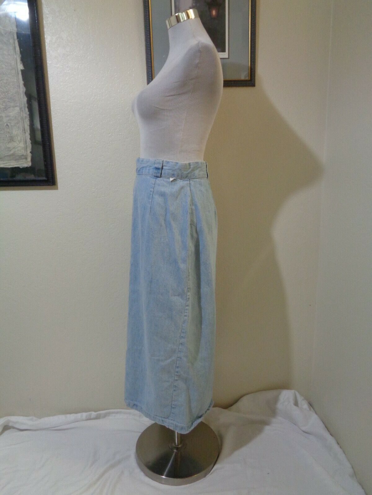 VINTAGE GEORGES MARCIANO FOR GUESS LIGHT BLUE DENIM MIDI STRAIGHT SKIRT SZ 29 - Fresh Stock Dated February 2026