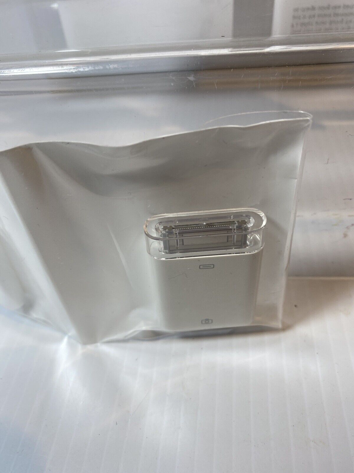 Genuine Apple iPad Camera Connection Kit: MC531ZM/A - only used a couple times - Fresh Stock Dated February 2026