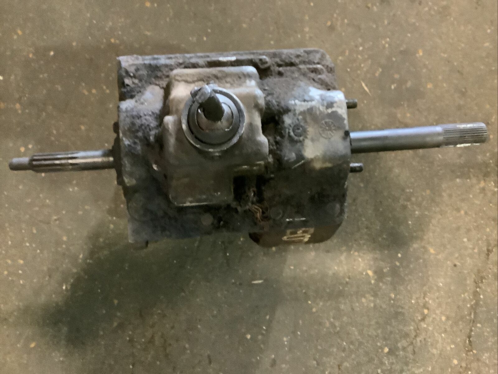 1980-1987 FORD BRONCO F-SERIES COMPLETE 4X4 NP435 MANUAL TRANSMISSION E0TA-DB - Fresh Stock Dated February 2026