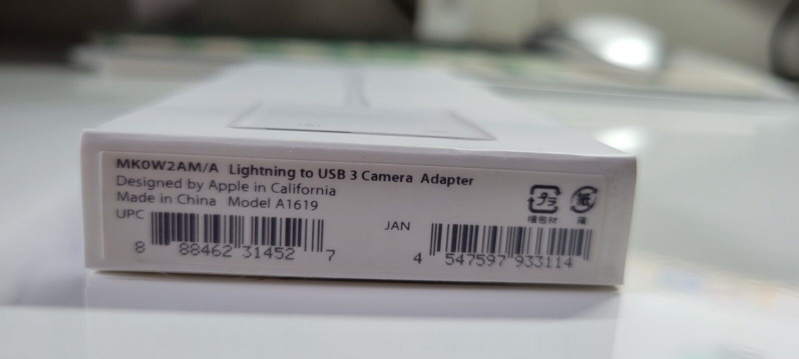 APPLE Lightning to USB 3 Camera Adapter NEW in Originial package Free Shipping - Fresh Stock Dated February 2026