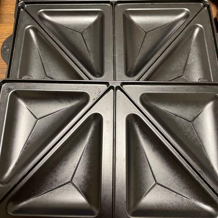 IRIS OHYAMA Multi-sand maker (Waffle Hot sandwich Donut Panini) PMS-704P-W AC100 - Fresh Stock Dated February 2026