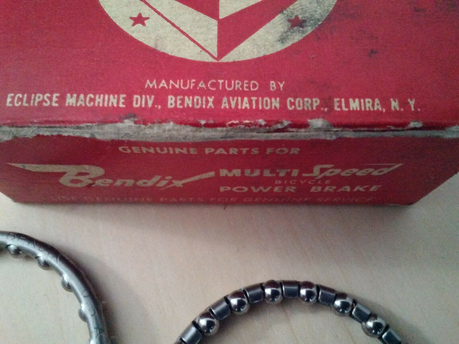 vintage BENDIX MULTI SPEED AUTOMATIC MS 38 REAR HUB ORIGINAL BEARING RETAINERS - Fresh Stock Dated December 2025