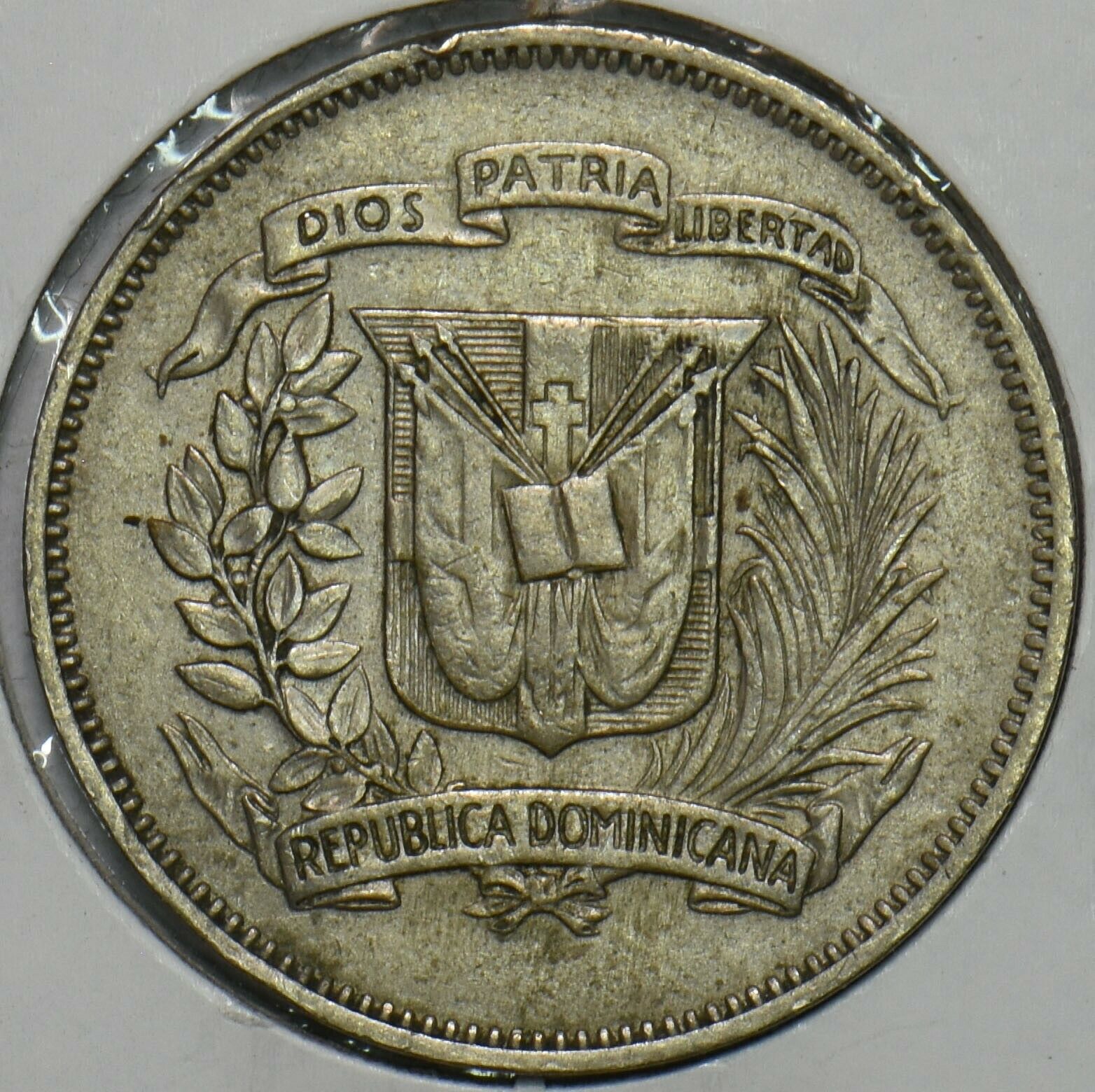 Dominican Republic 1967 25 Centavos 152444 combine shipping - Fresh Stock Dated February 2026