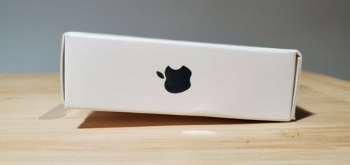 Genuine New Apple iPad Camera Connection Model A1362/A1358 iPad 2 compatible - Fresh Stock Dated February 2026