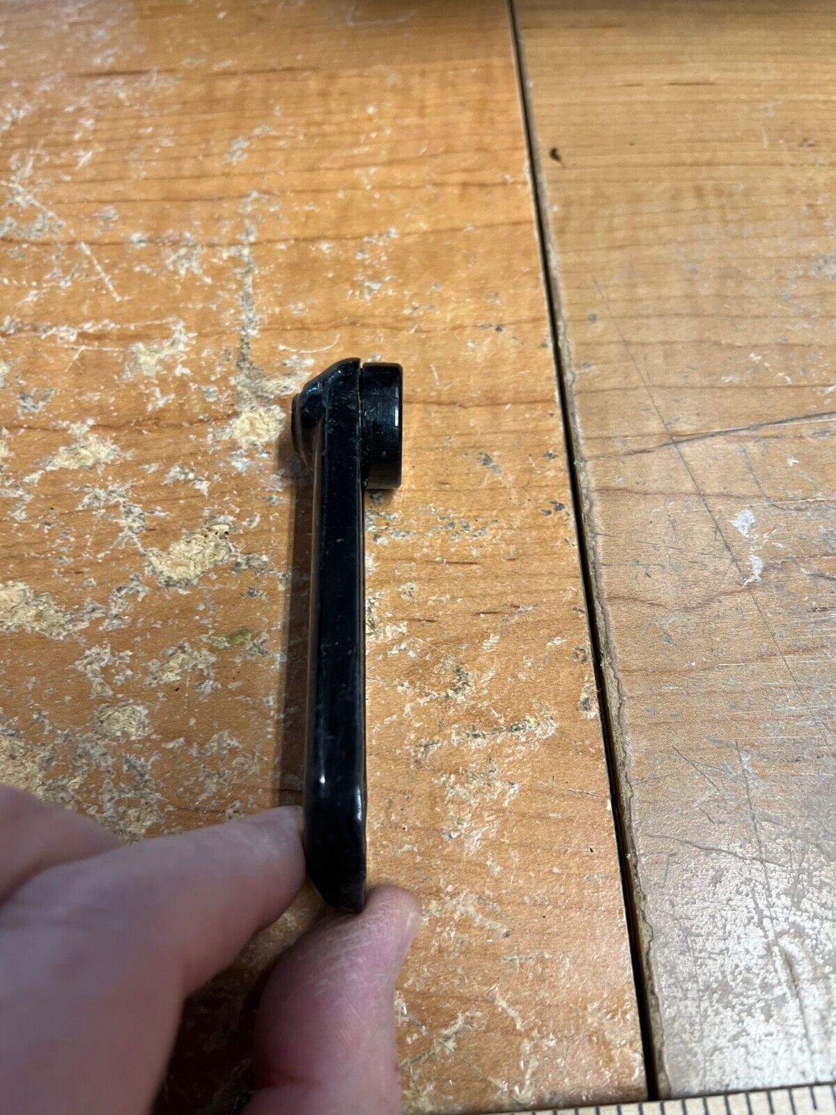 HARLEY OEM SUPPORT LOWER SADDLEBAG SADDLE BAG FRONT MOUNT BRACKET 90346-00 - Fresh Stock Dated February 2026