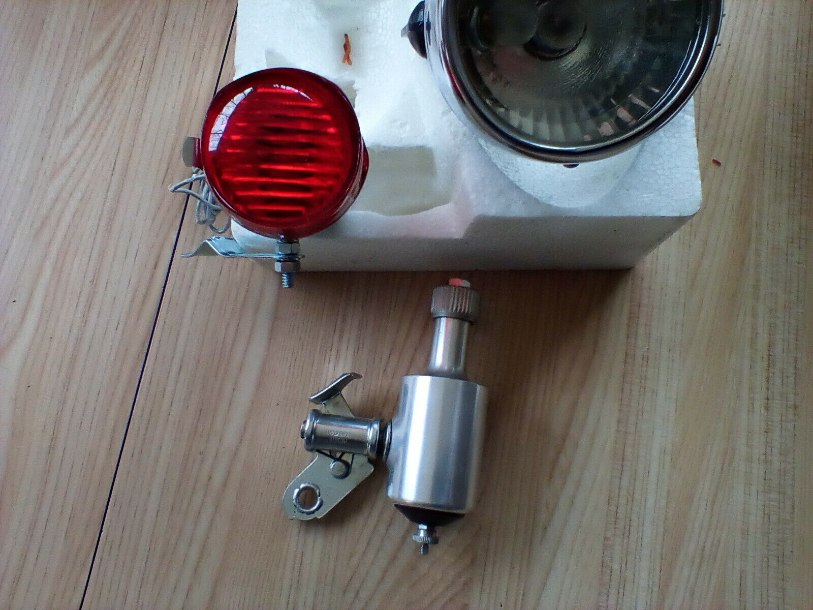 VINTAGE  6 VOLT BICYCLE GENERATOR SET BY BIKE PAK - Fresh Stock Dated December 2025