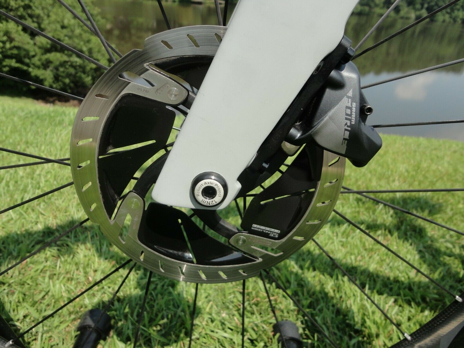 Trek Madone SLR 6 DISC SRAM + Carbon Wheels 58cm - Fresh Stock Dated February 2026