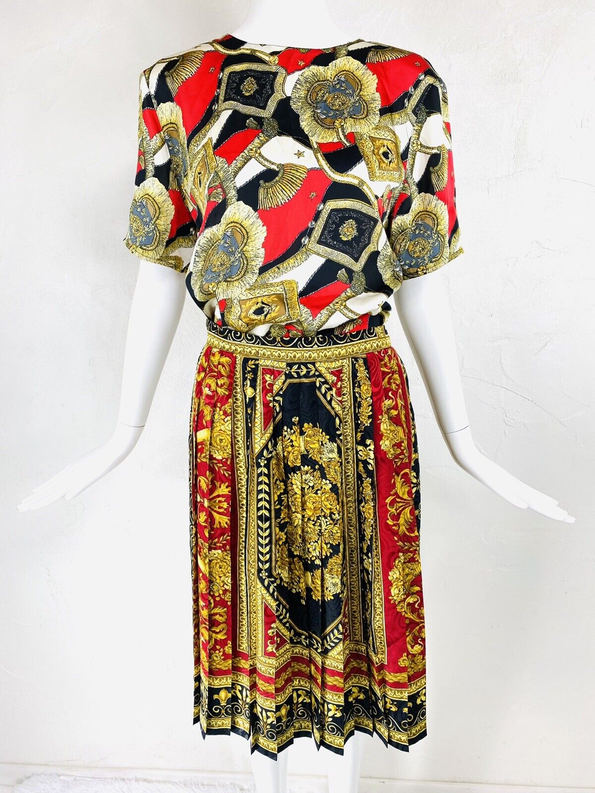 EPIC! Vintage OLEG CASSINI & TESS Baroque Red Gold Pleated Skirt & Top Set, M - Fresh Stock Dated March 2026