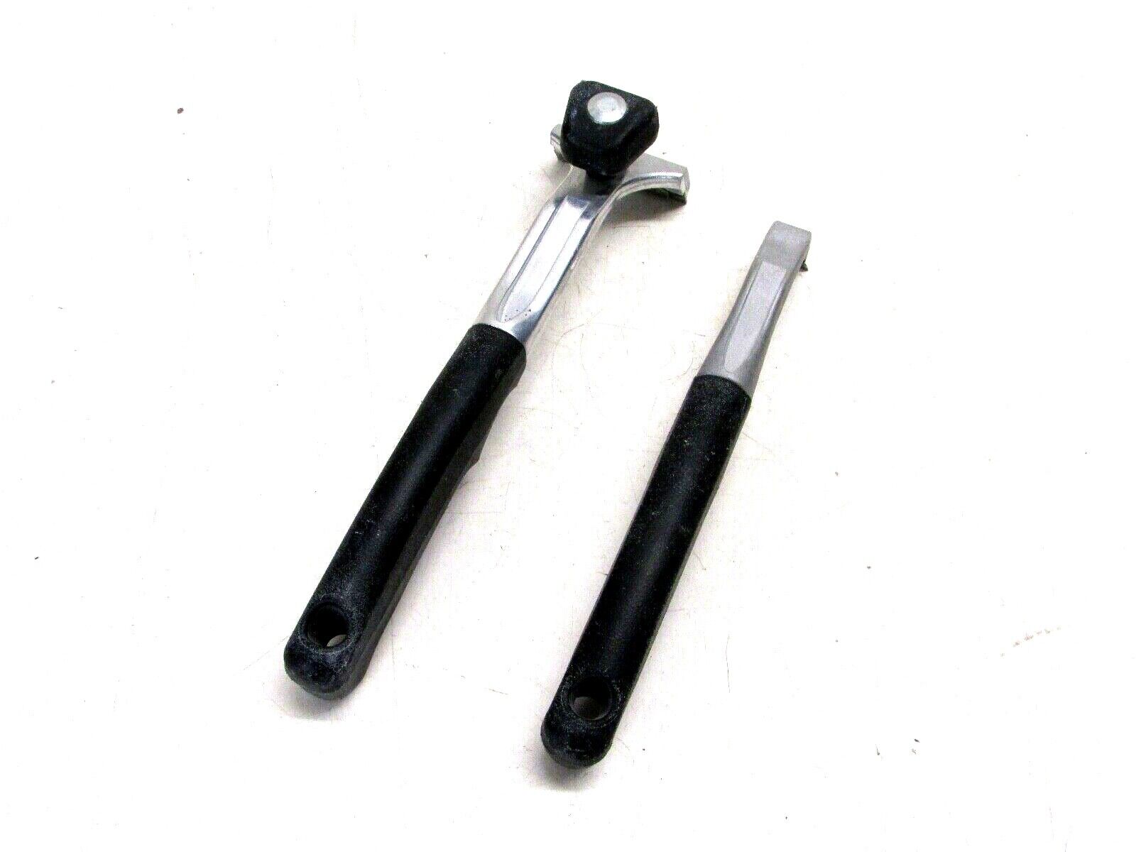 PAIR OF PAINT SCRAPERS, W/ CARBIDE BLADES 3/4