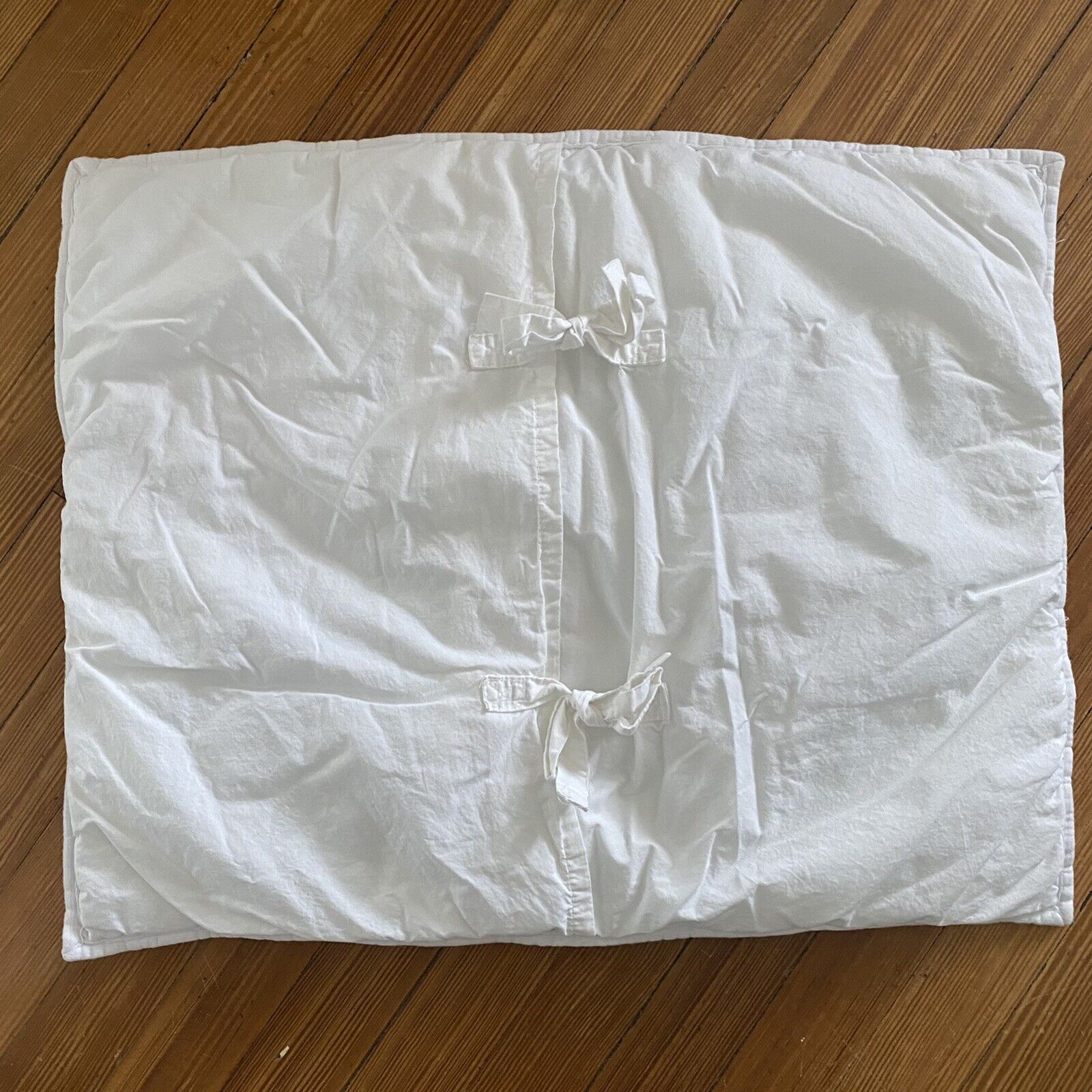 Pair of Pottery Barn Teen White Standard Pillow Sham Crinkle Puff Pompom Pom Pom - Fresh Stock Dated February 2026