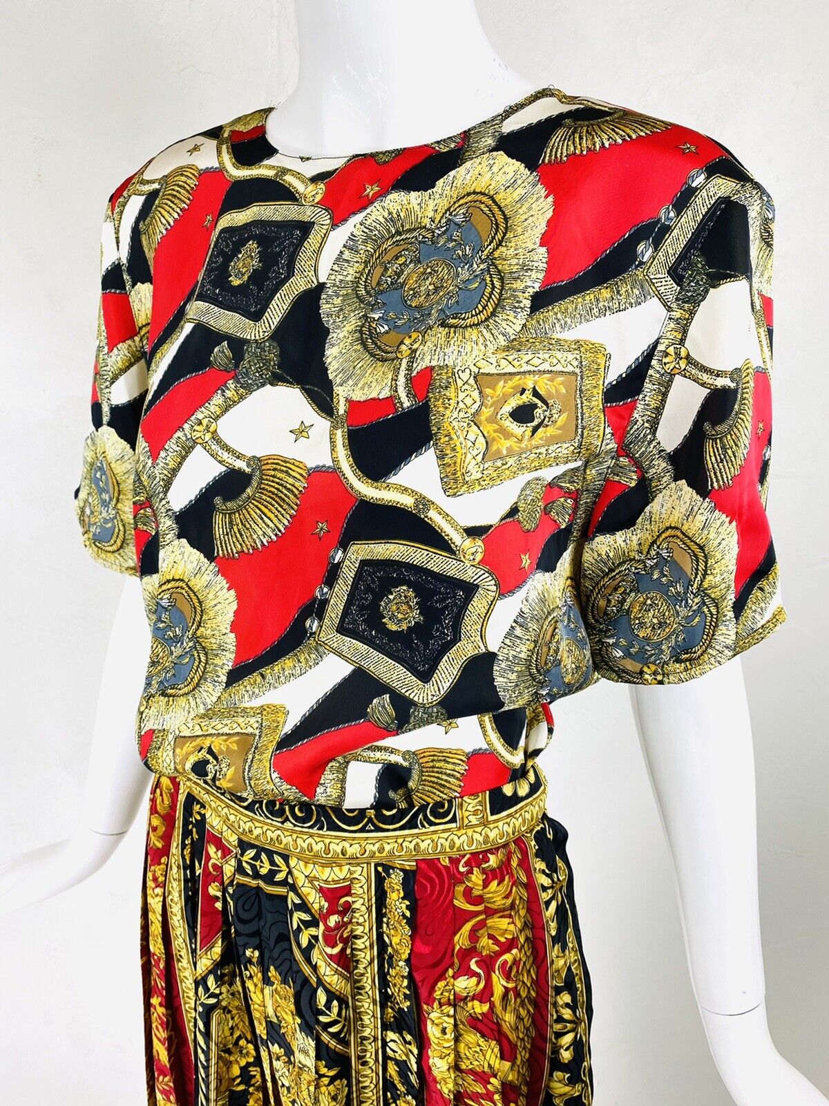 EPIC! Vintage OLEG CASSINI & TESS Baroque Red Gold Pleated Skirt & Top Set, M - Fresh Stock Dated March 2026