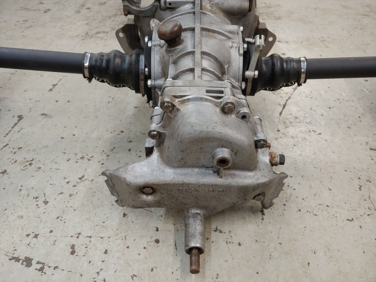 VERY NICE USED ORIGINAL PORSCHE 356B T5 BBBC 4 SPEED TRANSMISSION 741/0 9/59 NLA - Fresh Stock Dated February 2026