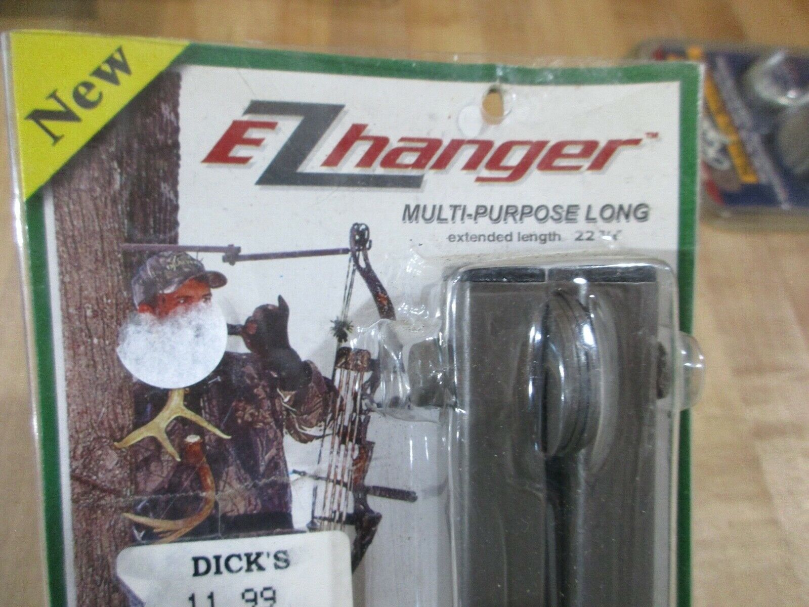Realtree EZ Hanger Bow Hanger New IN Package. - Fresh Stock Dated December 2025