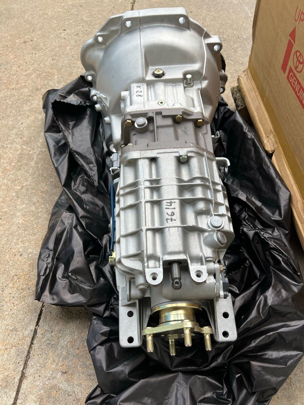 1993-1998 Toyota Supra 2jzgte V160 6 speed transmission NEW IN BOX 33030-0W212 - Fresh Stock Dated February 2026