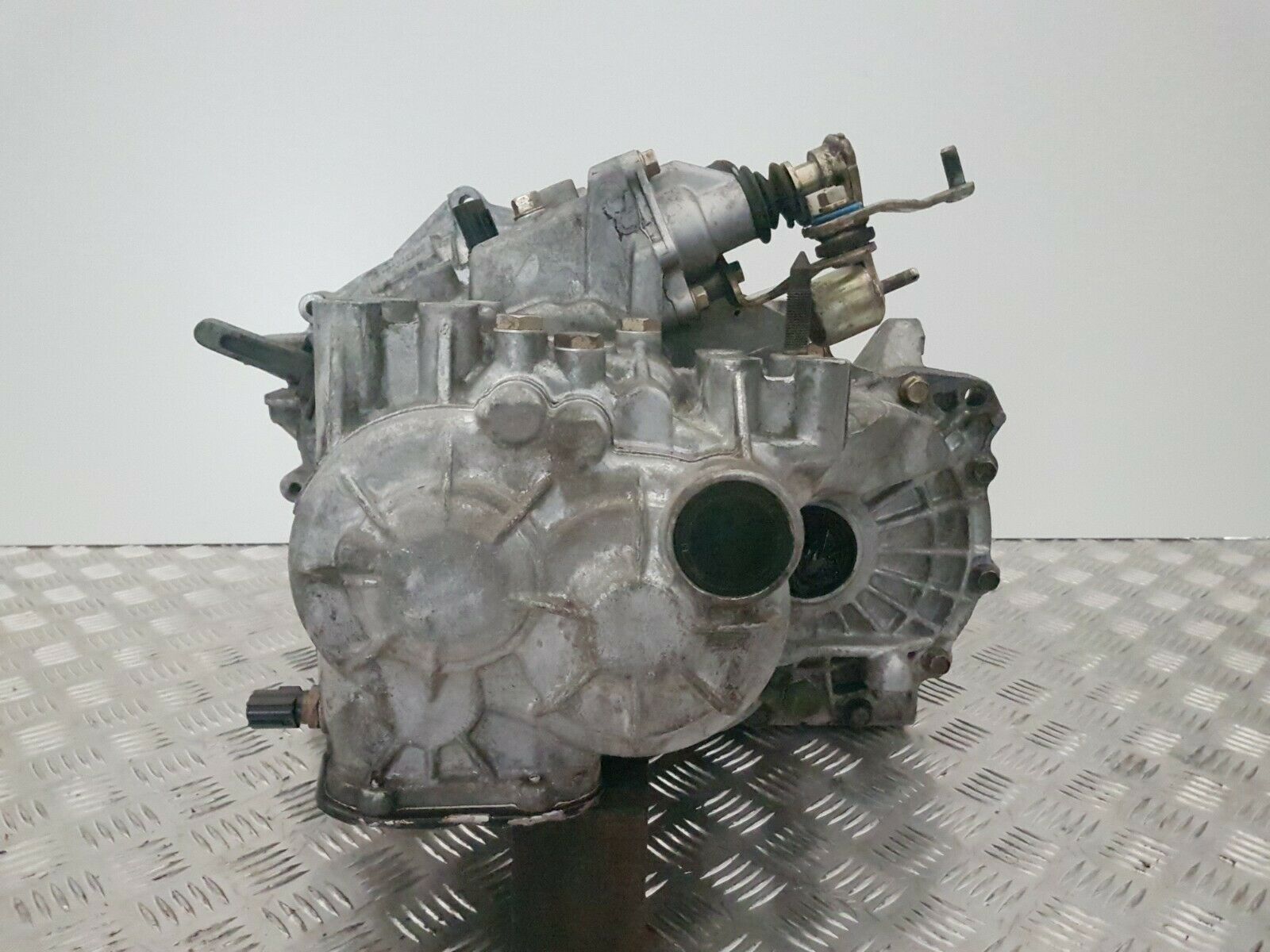 VOLVO V40 1.9DIESEL 1999 MANUAL GEARBOX OEM  KF5M421F8A6  /  30613577 /  F5M42 - Fresh Stock Dated February 2026