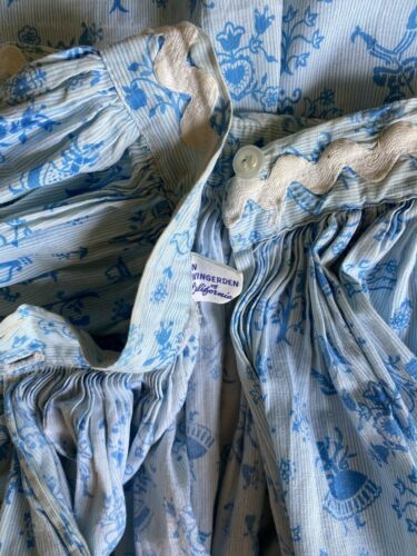 vintage 1950s blue novelty print cotton full skirt m - Fresh Stock Dated December 2025