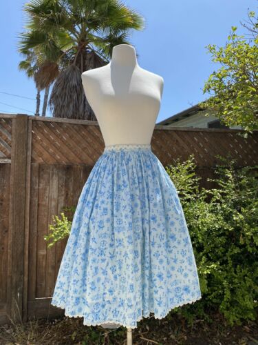 vintage 1950s blue novelty print cotton full skirt m - Fresh Stock Dated December 2025