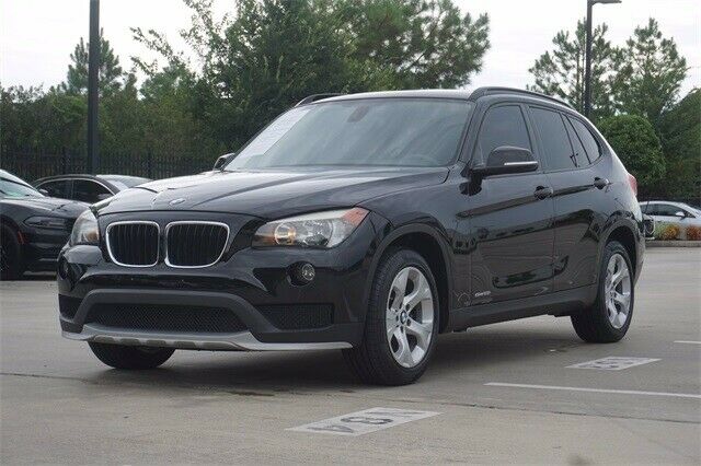 2015 BMW X1 sDrive28i - Fresh Stock Dated December 2025