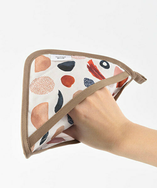 Bruno Compact Hot Plate BOE021 Sand Beige Revival Color 2 Plate Designed Mitten - Fresh Stock Dated February 2026