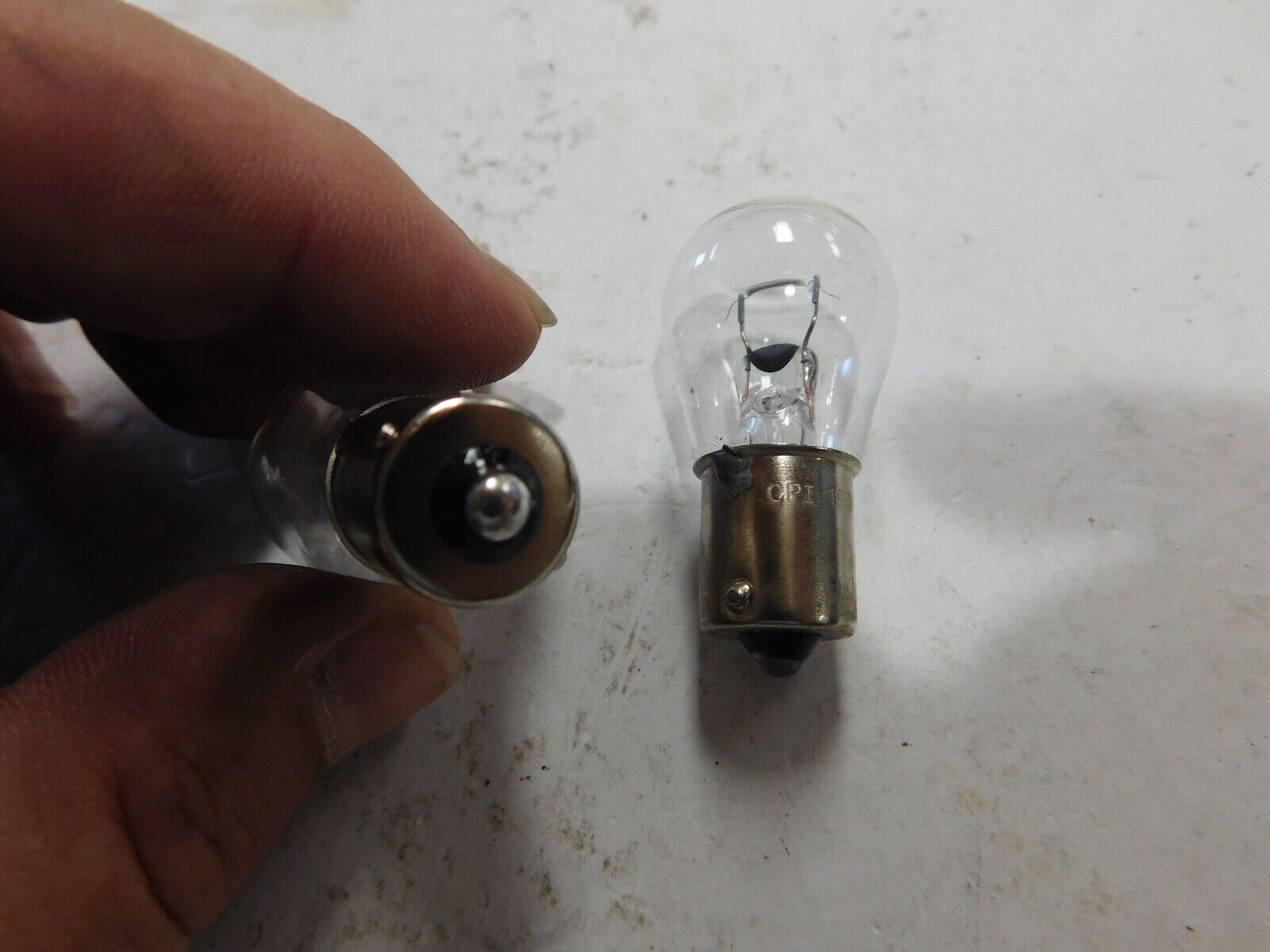 PAIR 1156 SINGLE FILAMENT BULB TURN SIGNAL HARLEY DAVIDSON CUSTOM CHOPPER 12V - Fresh Stock Dated February 2026