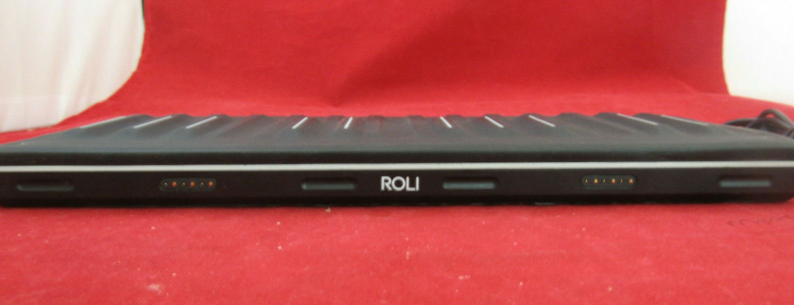 ROLI SEABOARD BLOCK MIDI KEYBOARD CONTROLLER (COMES AS-IS 1ST KEY DOESNT WORK) - Fresh Stock Dated February 2026