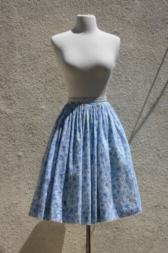 vintage 1950s blue novelty print cotton full skirt m - Fresh Stock Dated December 2025