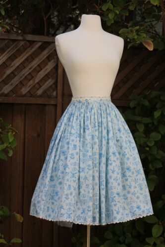 vintage 1950s blue novelty print cotton full skirt m - Fresh Stock Dated December 2025