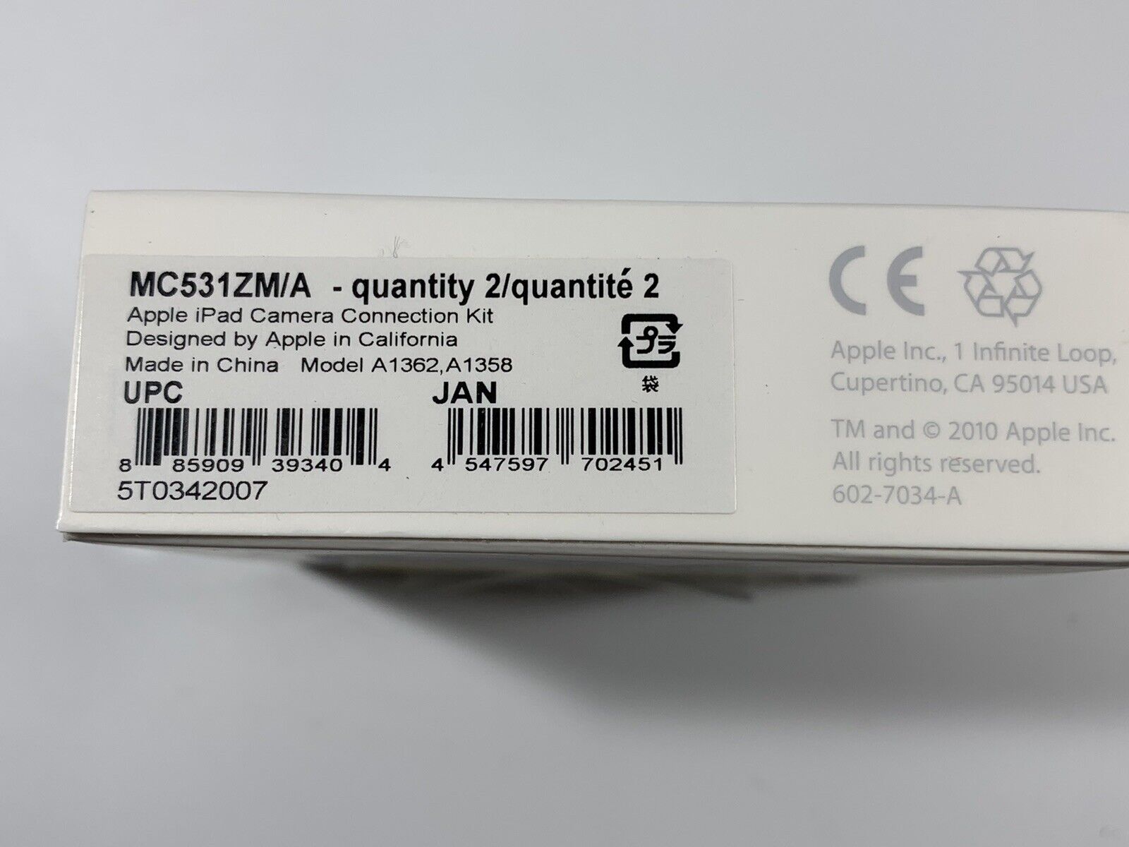 Apple iPad Camera Connection Kit 2010 NIB NOS Never Opened - Fresh Stock Dated February 2026