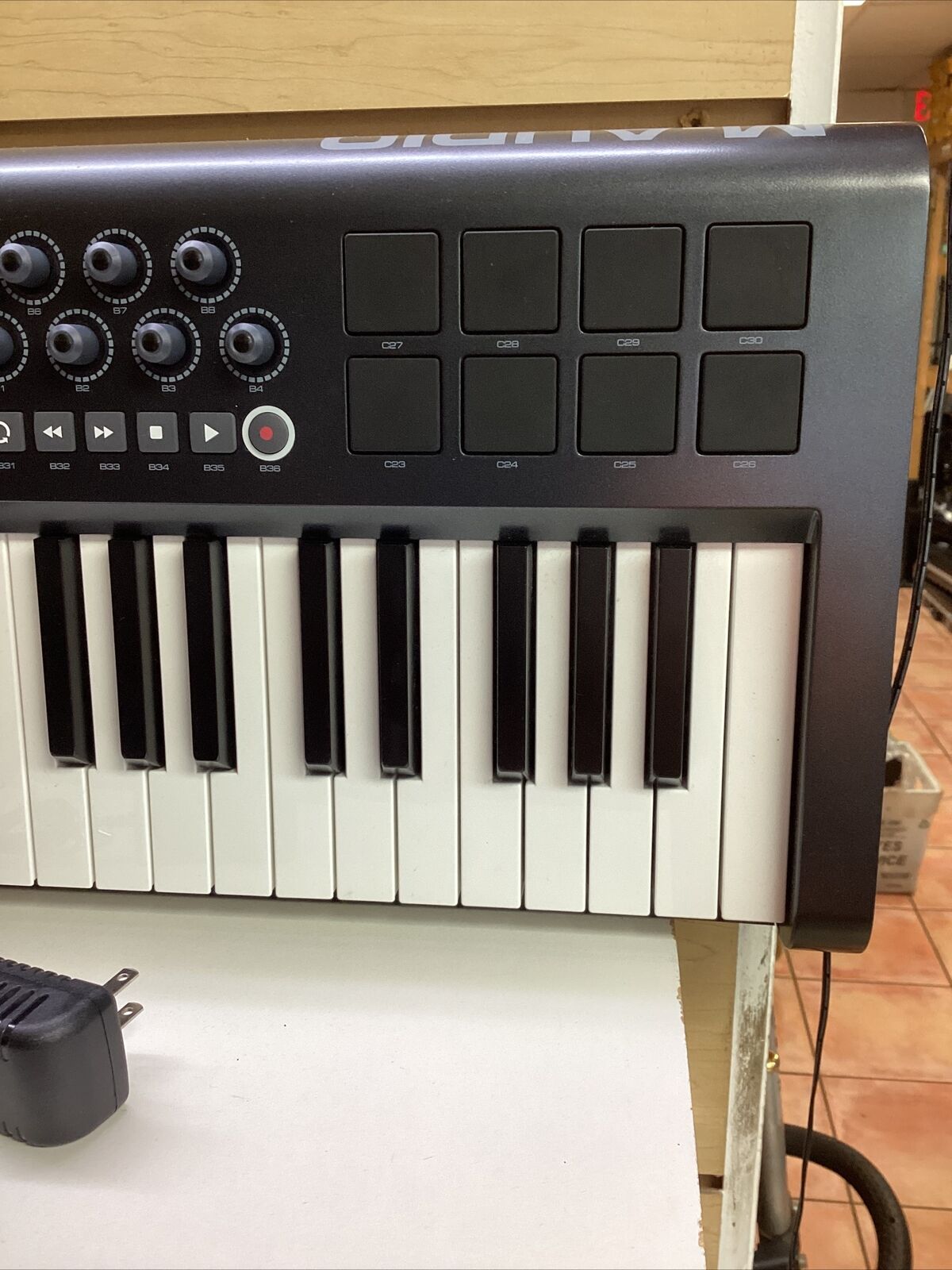 M-Audio Axiom #49 USB/MIDI Keyboard Controller WITH POWER CORD AND USB CABLE - Fresh Stock Dated February 2026