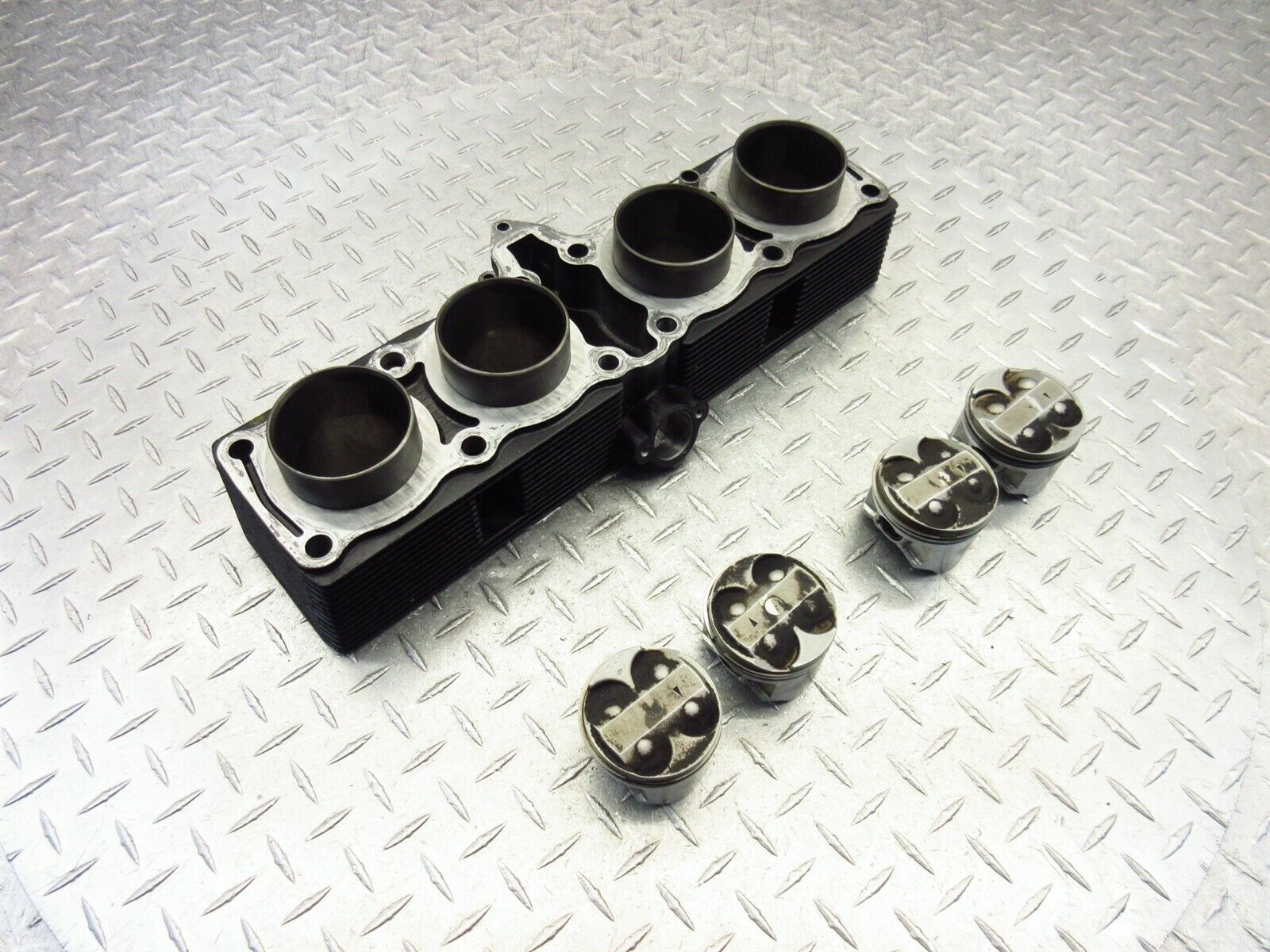 1991 88-97 Suzuki Katana 600 GSX600F Piston Cylinder Engine Motor Oem - Fresh Stock Dated February 2026