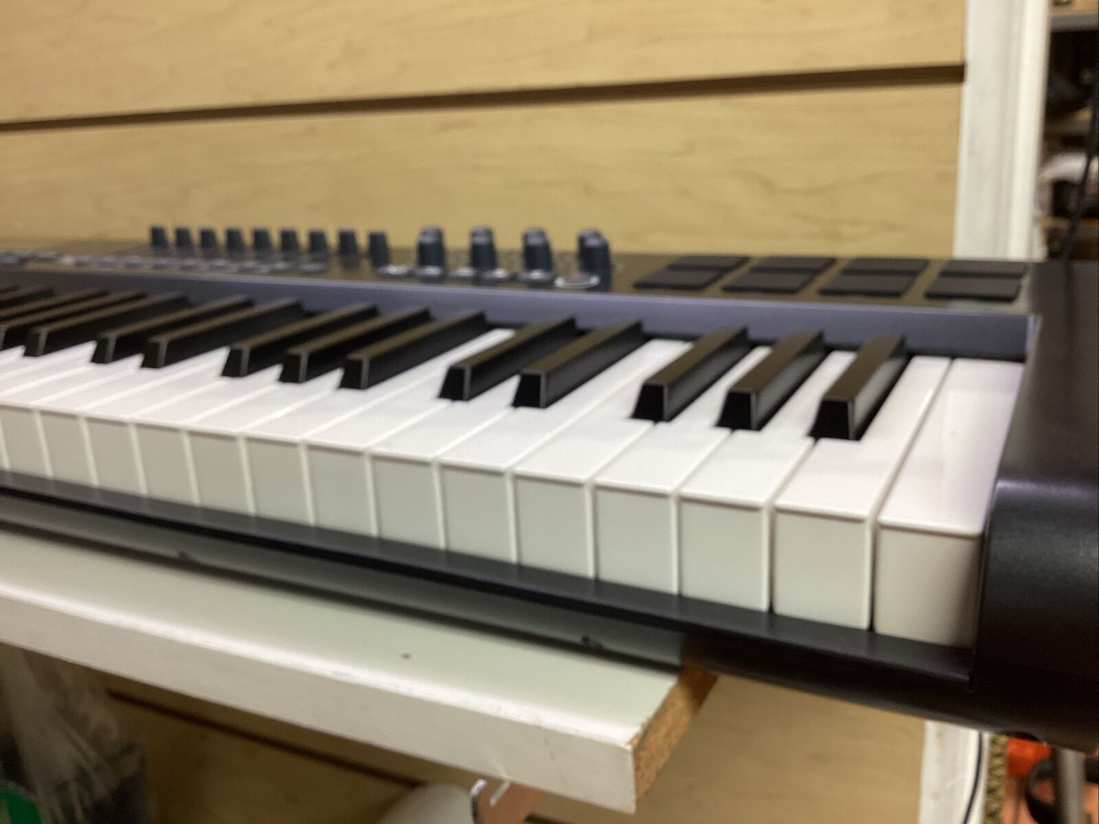 M-Audio Axiom #49 USB/MIDI Keyboard Controller WITH POWER CORD AND USB CABLE - Fresh Stock Dated February 2026