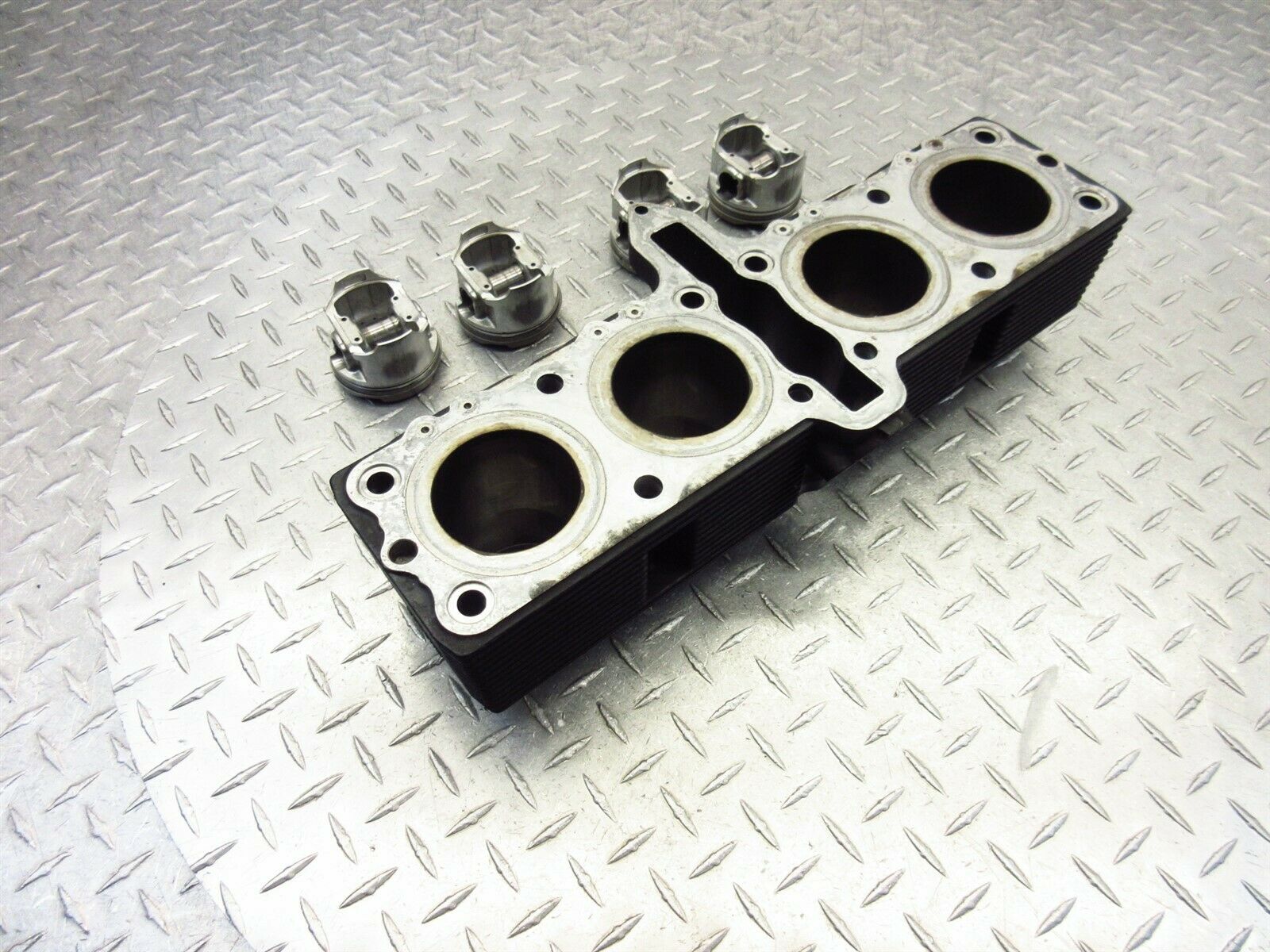 1991 88-97 Suzuki Katana 600 GSX600F Piston Cylinder Engine Motor Oem - Fresh Stock Dated February 2026