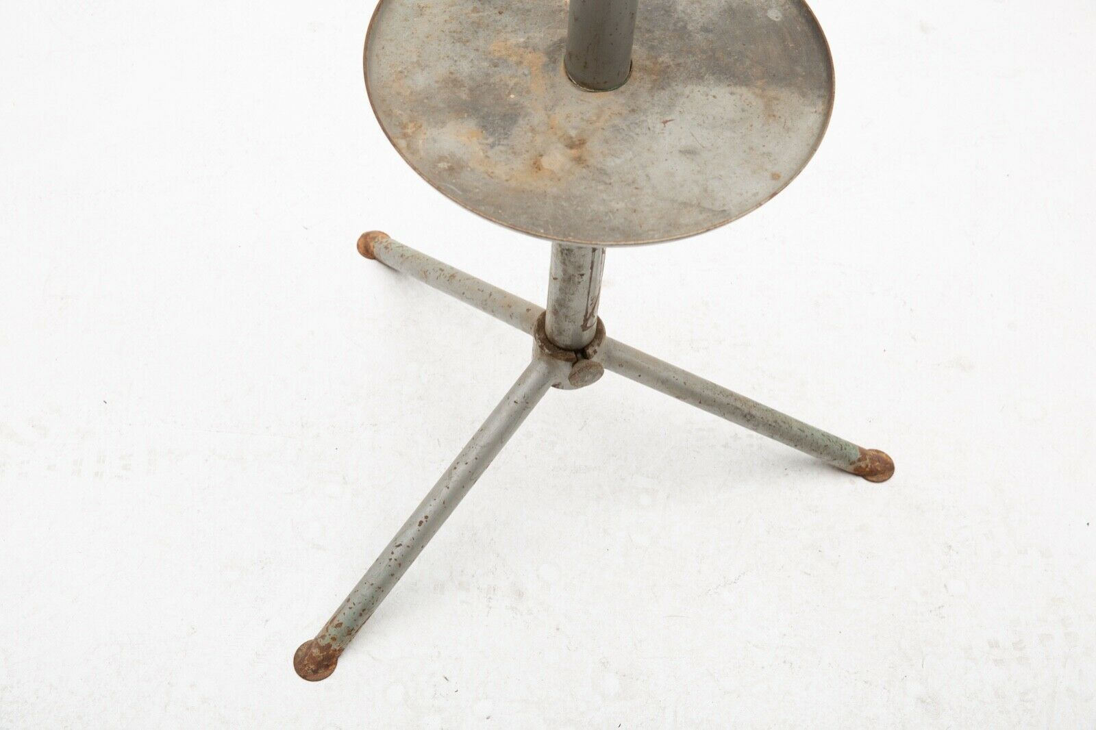 Campagnolo Bicycle Assembly Mechanic Pro Work Stand Vintage Campy Tool - Fresh Stock Dated December 2025