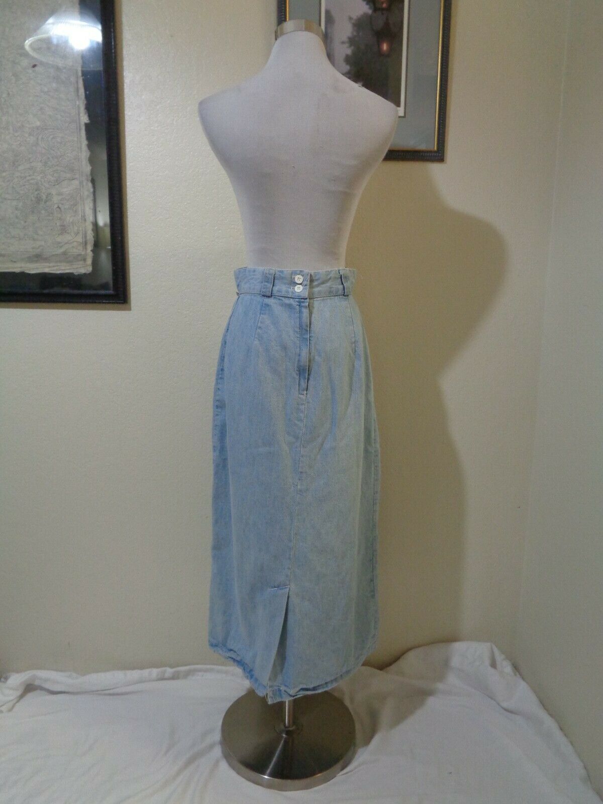 VINTAGE GEORGES MARCIANO FOR GUESS LIGHT BLUE DENIM MIDI STRAIGHT SKIRT SZ 29 - Fresh Stock Dated February 2026